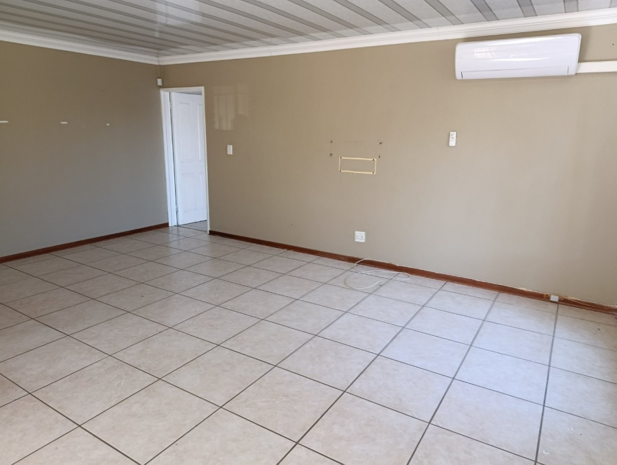 4 Bedroom Property for Sale in Mandela View Free State